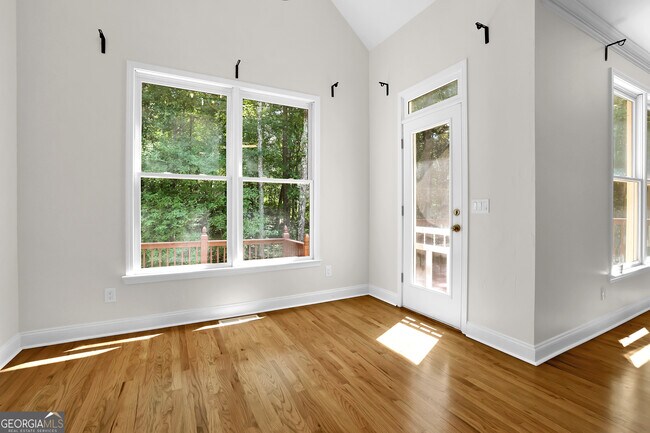 Building Photo - 230 Greystone Ct