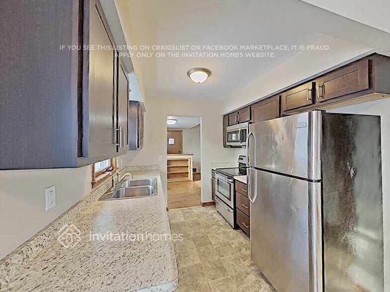 Building Photo - 8221 Bloomington Ave S