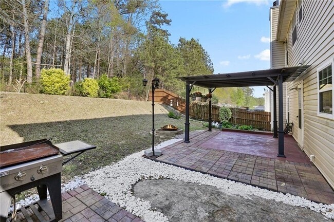 Building Photo - 4550 Ivy Fork Dr