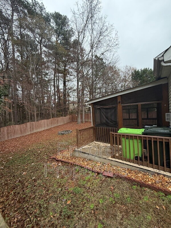 Building Photo - 6225 Saybrooke Dr