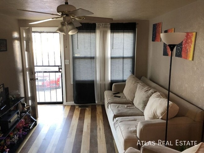 Building Photo - 7387 Oneida Dr