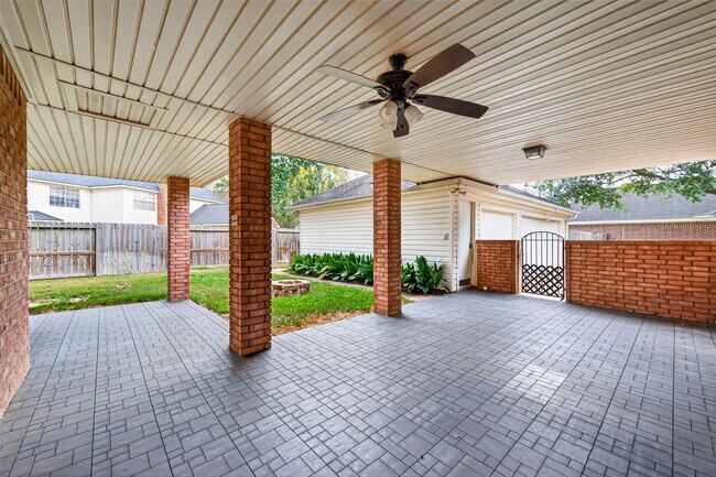 Building Photo - 3111 Shiloh Dr