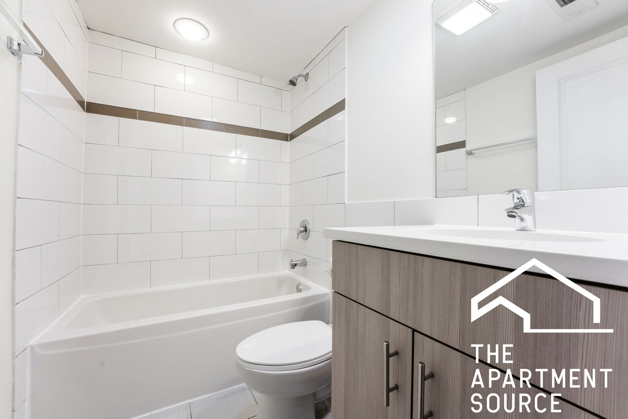 Building Photo - 3709 N Wilton Ave