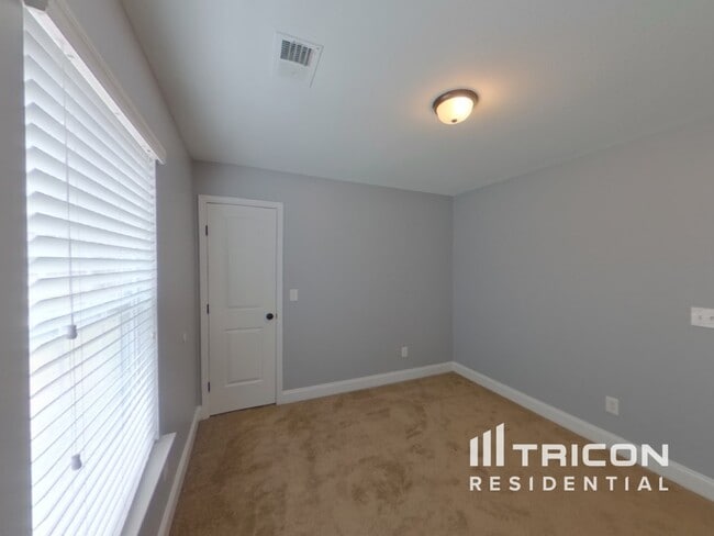 Building Photo - 1062 Rabon Pond Dr