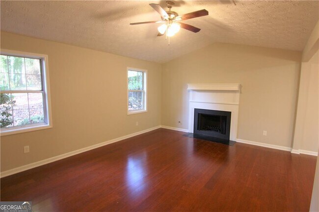 Building Photo - 2257 Turtle Club Dr NE
