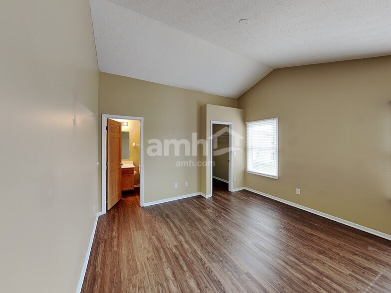 Building Photo - 7961 Blacklick View Dr