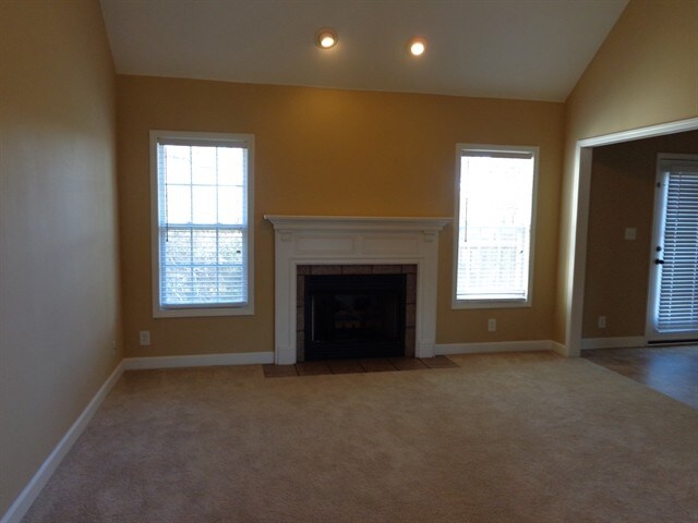 Building Photo - 3948 Justene Ct