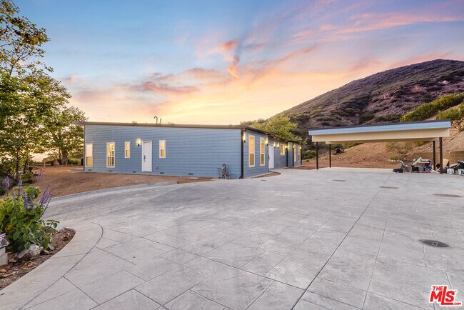 Building Photo - 30127 Cuthbert Rd