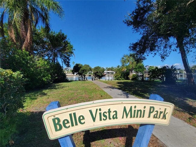 Building Photo - 3666 Belle Vista Dr E