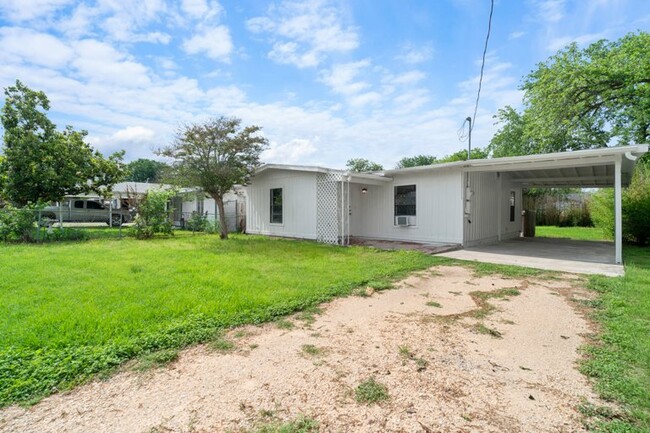 Building Photo - 407 Lovera Blvd