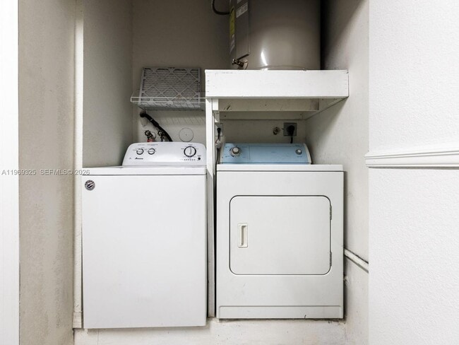 Building Photo - 11512 NW 48th Terrace