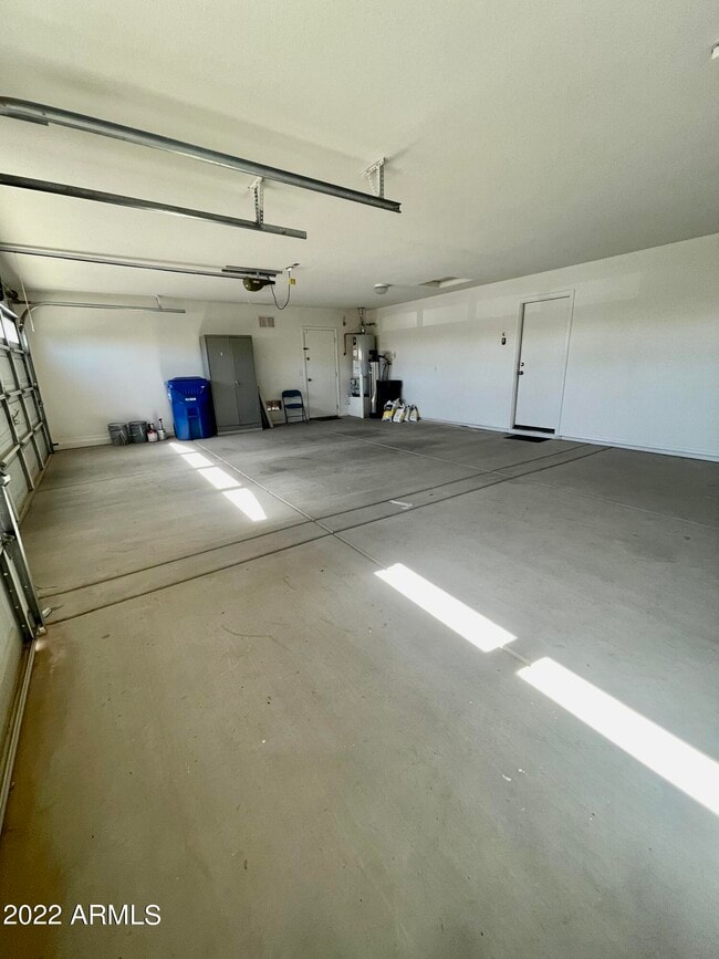 Building Photo - 21 N 122nd Ave