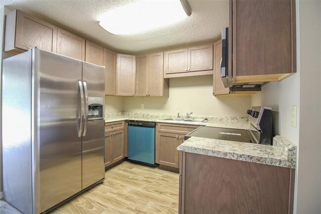 Building Photo - 4502 Holder Ct