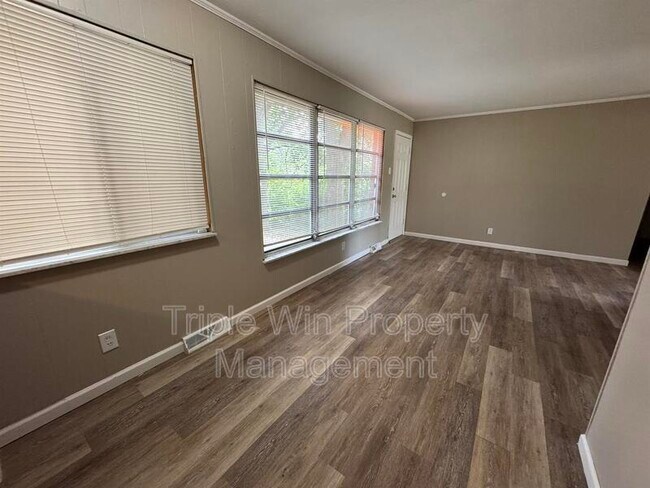 Building Photo - 11930 N Ranch Dr