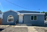 Building Photo - 710 Grove Way