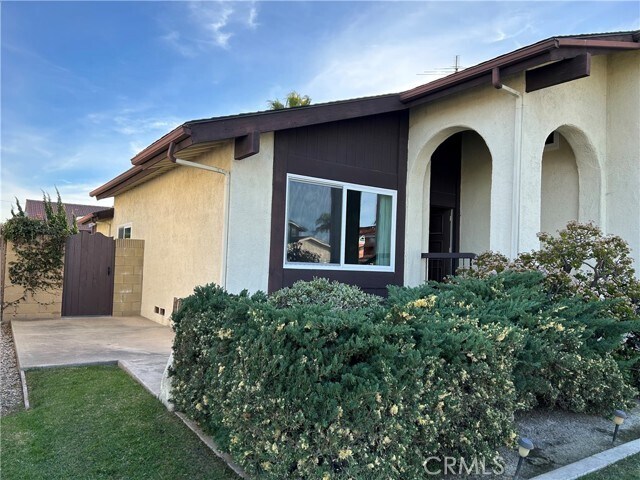 Building Photo - 2332 W 233rd St