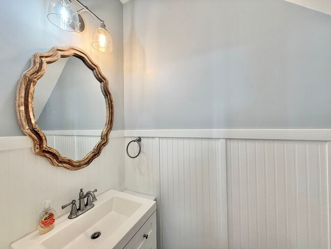 Building Photo - **OFFERING WAIVED APPLICATION FEES & $100 ...