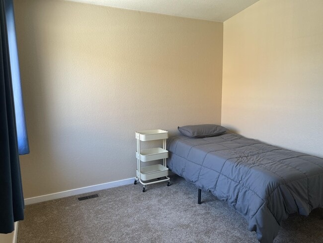 Building Photo - 2821 Rigden Pkwy