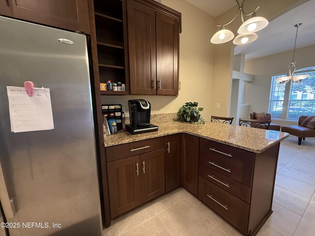 Building Photo - 4786 Yacht Ct