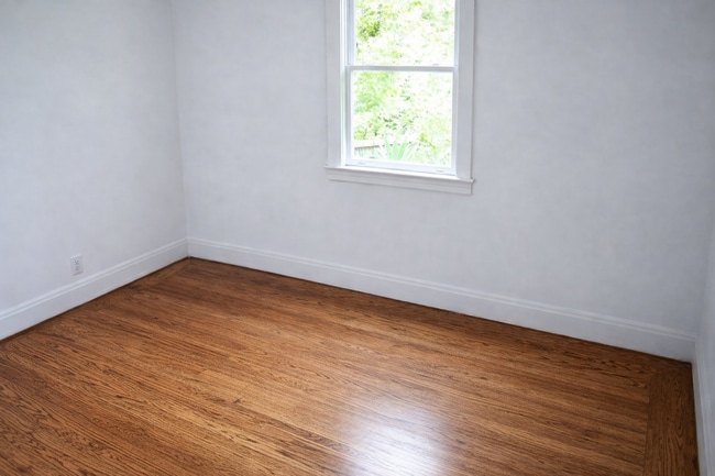 Building Photo - Girard72