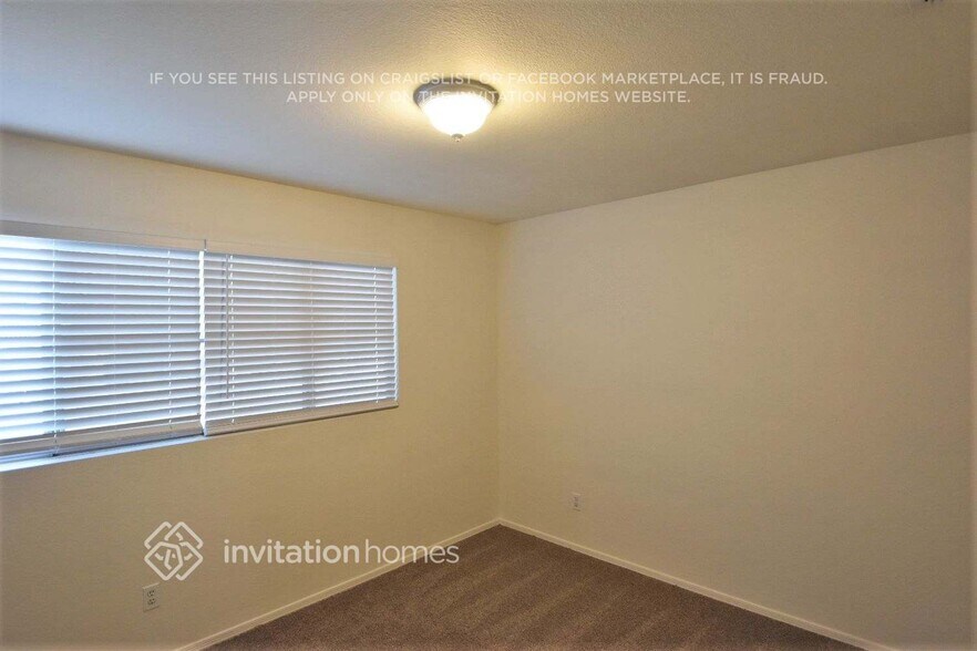 Building Photo - 8255 W Willow Ave