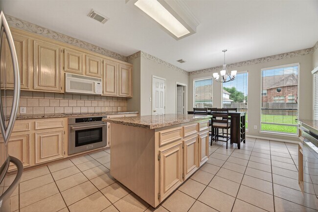 Building Photo - 5911 Indian Hills Ln