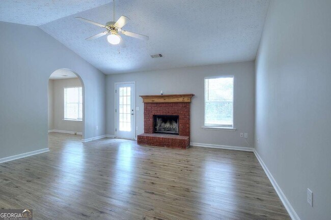Building Photo - 4160 Janel Ln