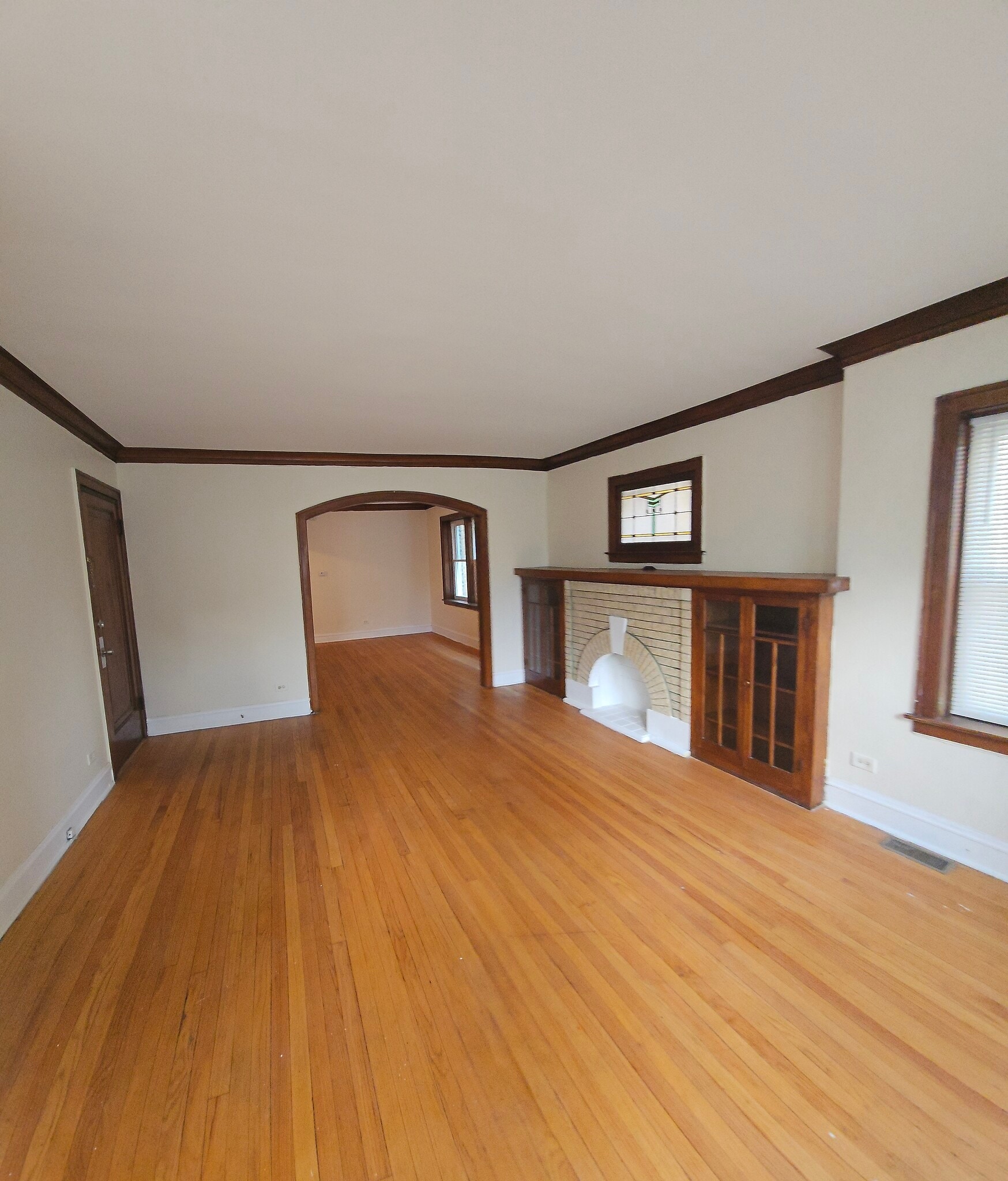 Building Photo - 5525 W Dakin St