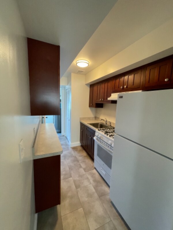 Building Photo - 4630 New Hampshire Ave NW