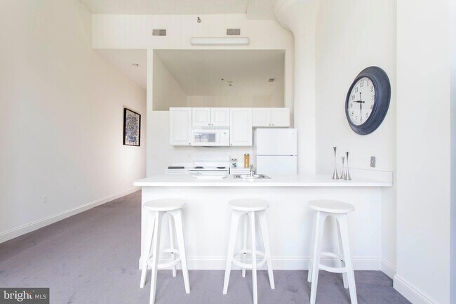 Building Photo - 2121 41 Market Street Unit 618
