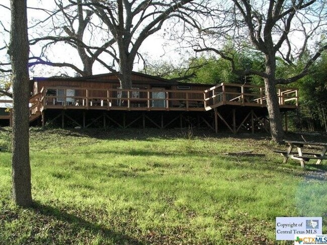 Building Photo - NEW ON MARKET /// RIVER FRONT CABIN AVAILABLE!!