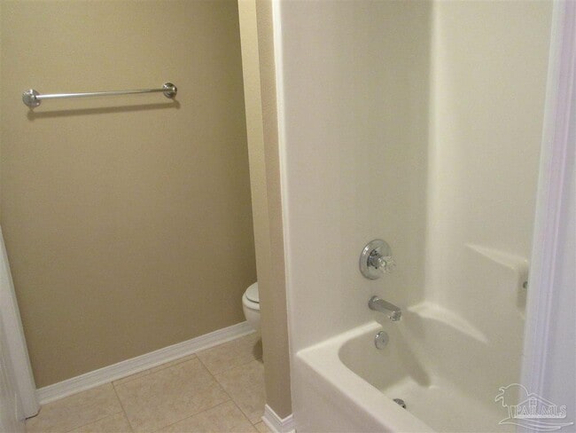 Building Photo - 301 Loveland Cir