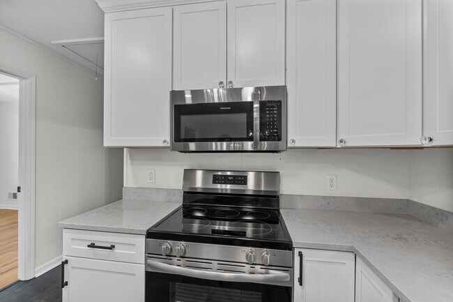 Building Photo - 4003 Rockbridge Rd