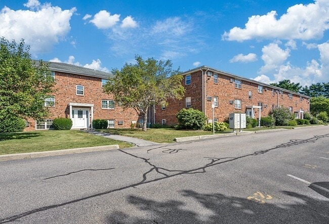 Building Photo - 91 Pleasant St