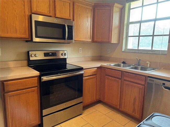 Building Photo - 2063 Fiesta Ridge Ct