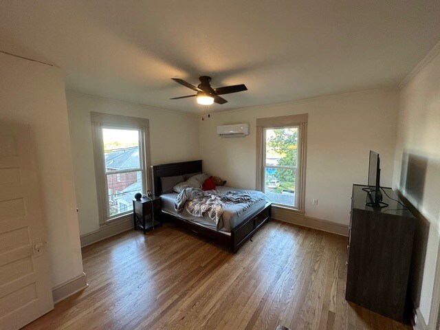 Building Photo - 709 S Church St