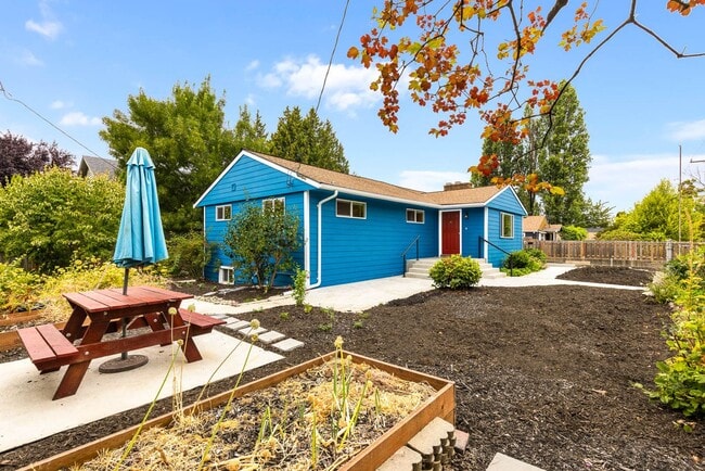 Primary Photo - 7035 16th Ave SW