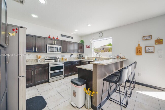 Building Photo - 9101 SW 169th Pl