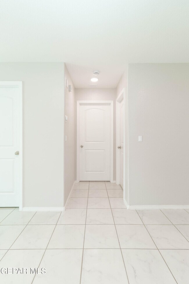 Building Photo - 14465 Mariam Hanna St