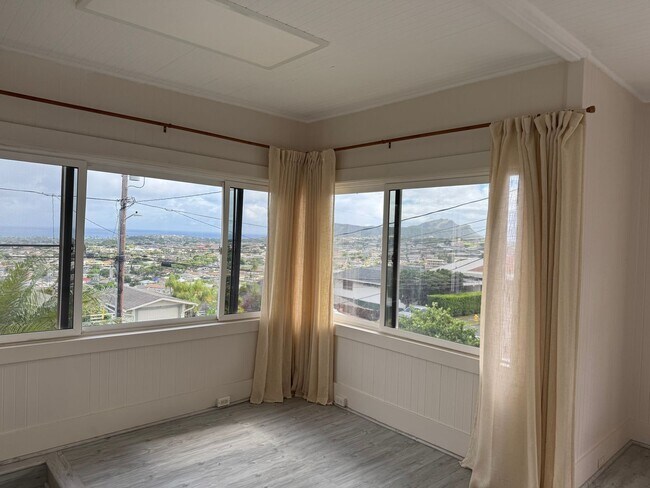 Building Photo - 3774 Pukalani Pl