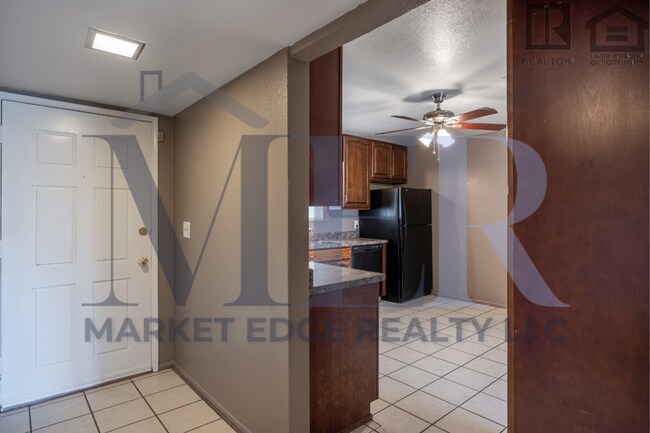 Building Photo - 5Bed/2Bath Home at 35th Ave/Cactus! Ready for Immediate Move-In! -- NO HOA!