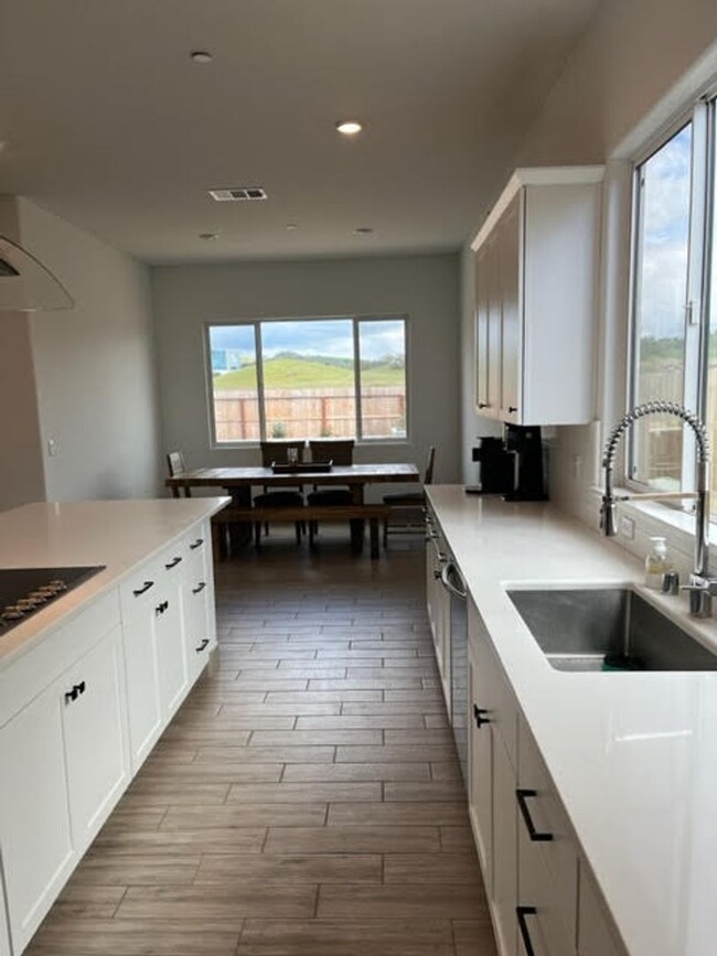 Building Photo - Foothill Perfection with Solar + EV car ch...