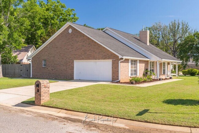 Building Photo - 5504 Shadow Grove Blvd