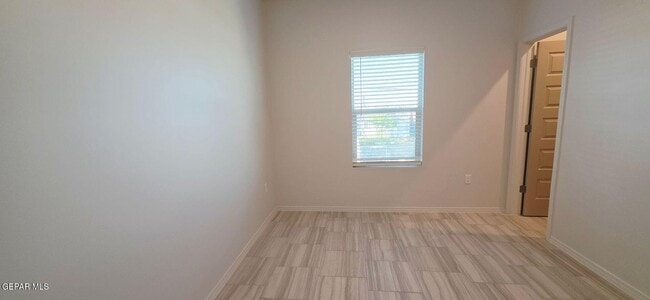 Building Photo - 4007 Tyler Ave