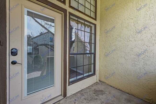 Building Photo - 5590 Spring Valley Rd