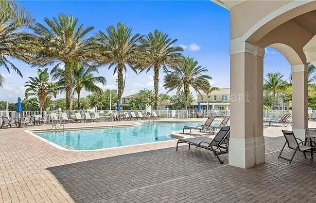 Building Photo - 1519 Lake Jessup Cir