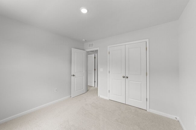 Building Photo - 5001 Microcline Trl