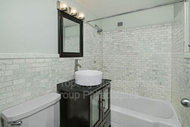 Building Photo - 1810 Rittenhouse Square