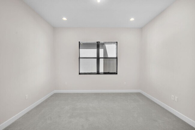 Building Photo - 10990 Violet Mdw St