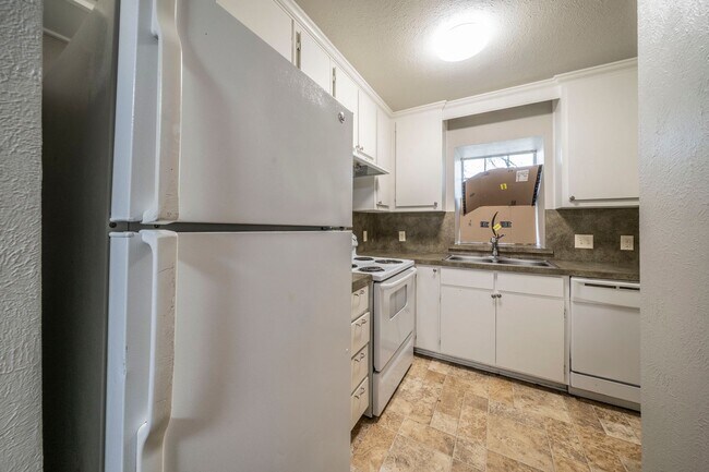 Building Photo - 3109 Las Vegas Trail